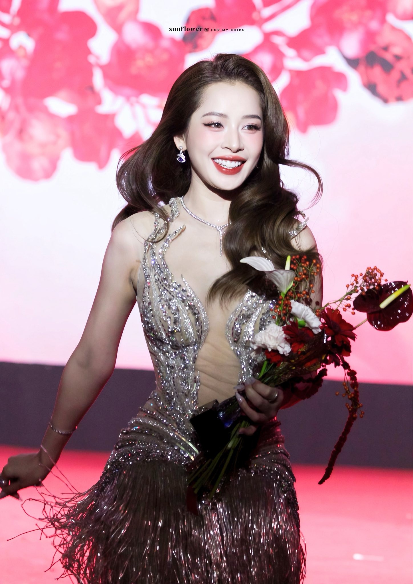 Chi Pu: Thần thái rạng rỡ, lịch trình bận rộn và bí quyết 'ghi điểm' trong Vbiz