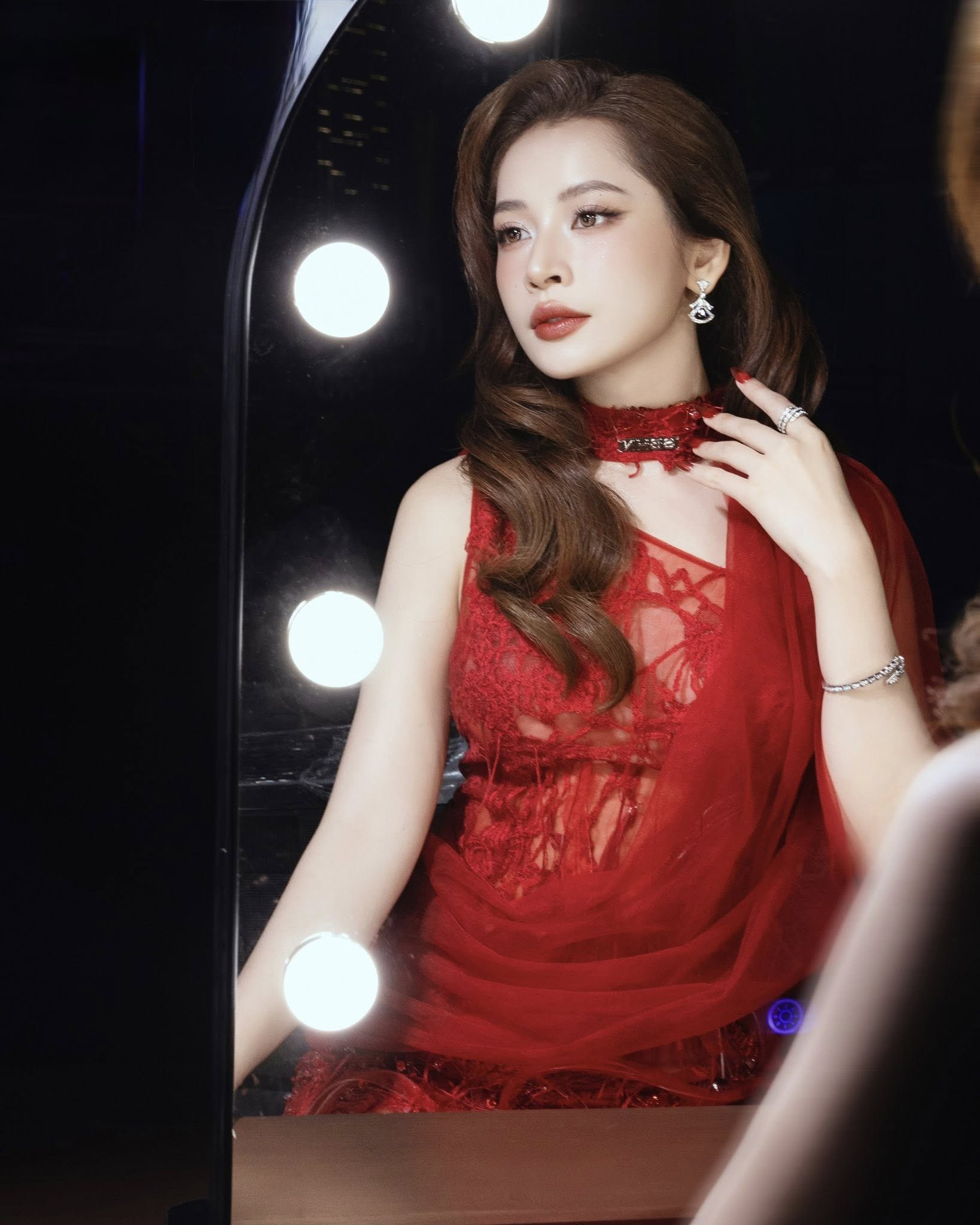 Chi Pu: Thần thái rạng rỡ, lịch trình bận rộn và bí quyết 'ghi điểm' trong Vbiz