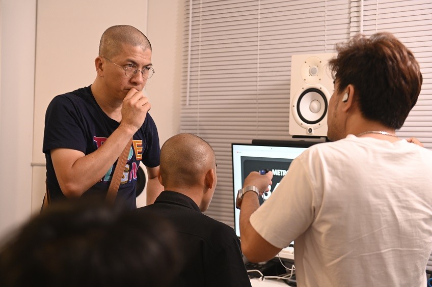 Nhạc sĩ Võ Hoài Phúc chắp 'đôi cánh' âm nhạc vào bài thơ hay 'Còn lâu 2'