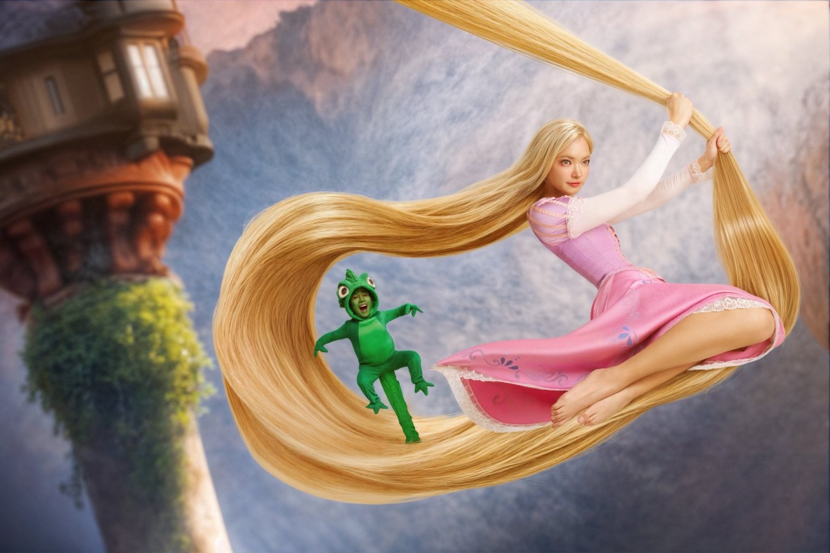 Phản ứng trái ngược của khán giả khi các ‘Em Xinh’ hóa trang Halloween