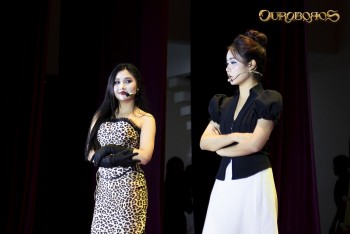 Cùng Halloween trường Báo giải mã sân khấu kịch kinh dị 'Huyết trảo'