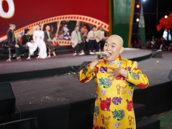 Nghệ sĩ Xuân Hinh 'xin vía' doanh thu trăm tỷ của 'Mưa đỏ' trong lần đầu đóng phim điện ảnh