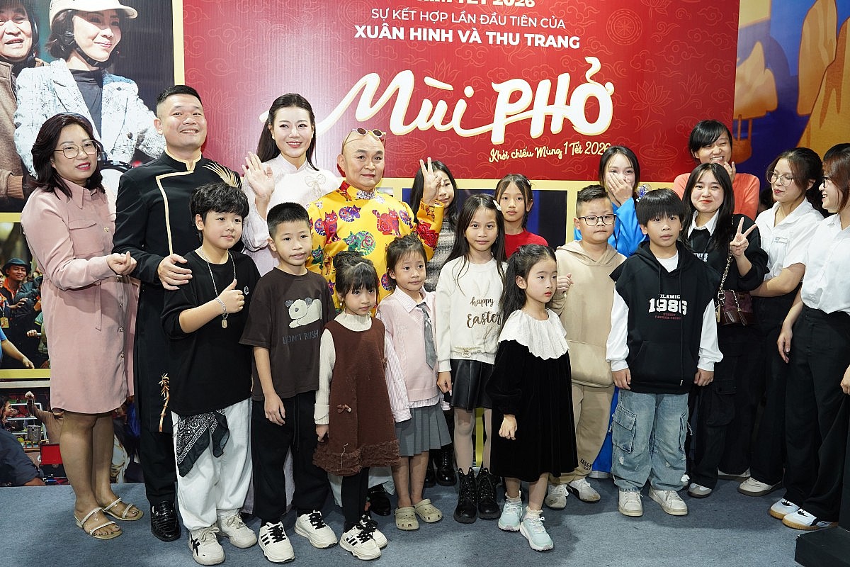 Nghệ sĩ Xuân Hinh 'xin vía' doanh thu trăm tỷ của 'Mưa đỏ' trong lần đầu đóng phim điện ảnh