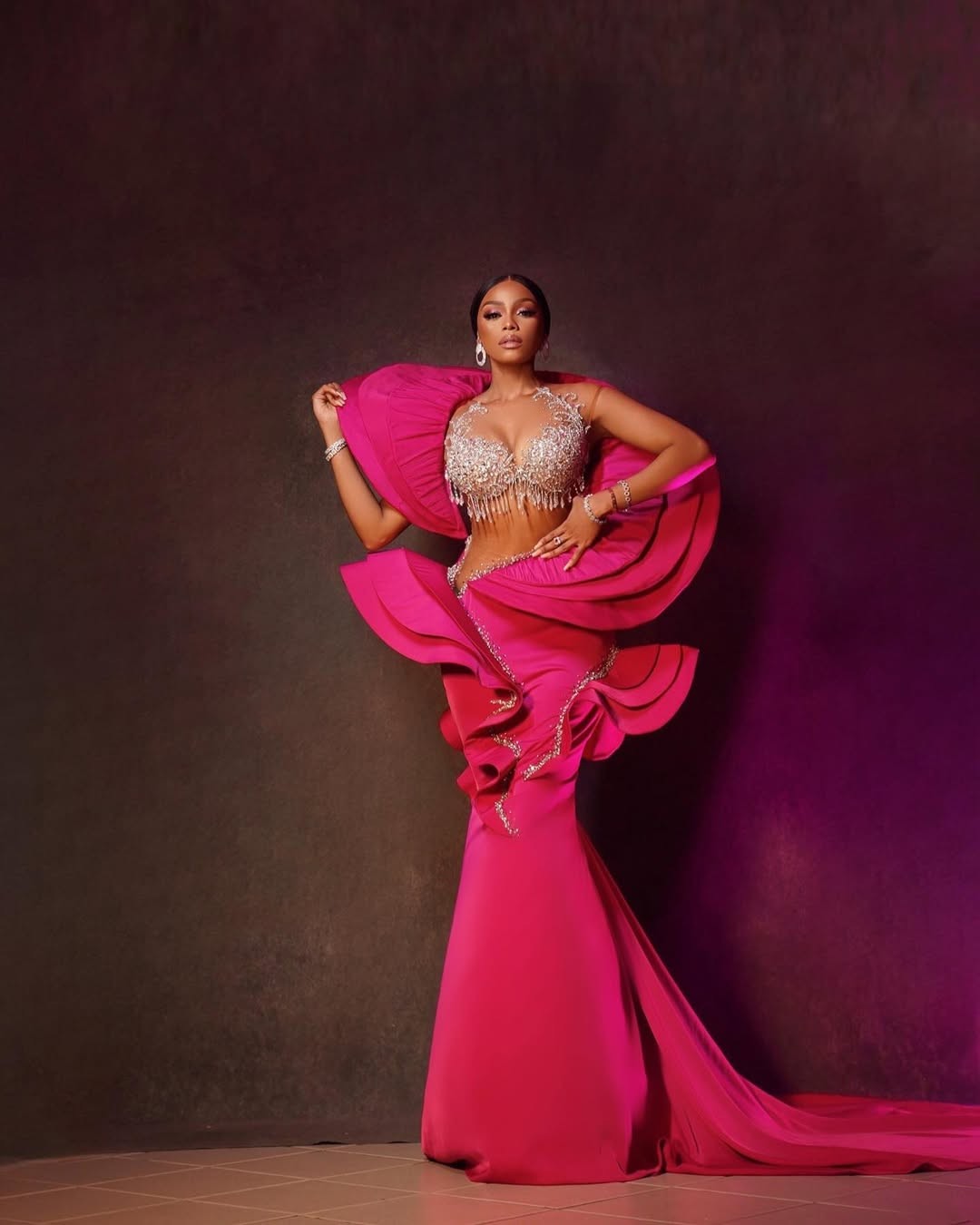 Không còn là lời đồn, 'Queen B' Bonang Matheba chính thức đảm nhận vai trò Host tại 'Miss Cosmo 2025'