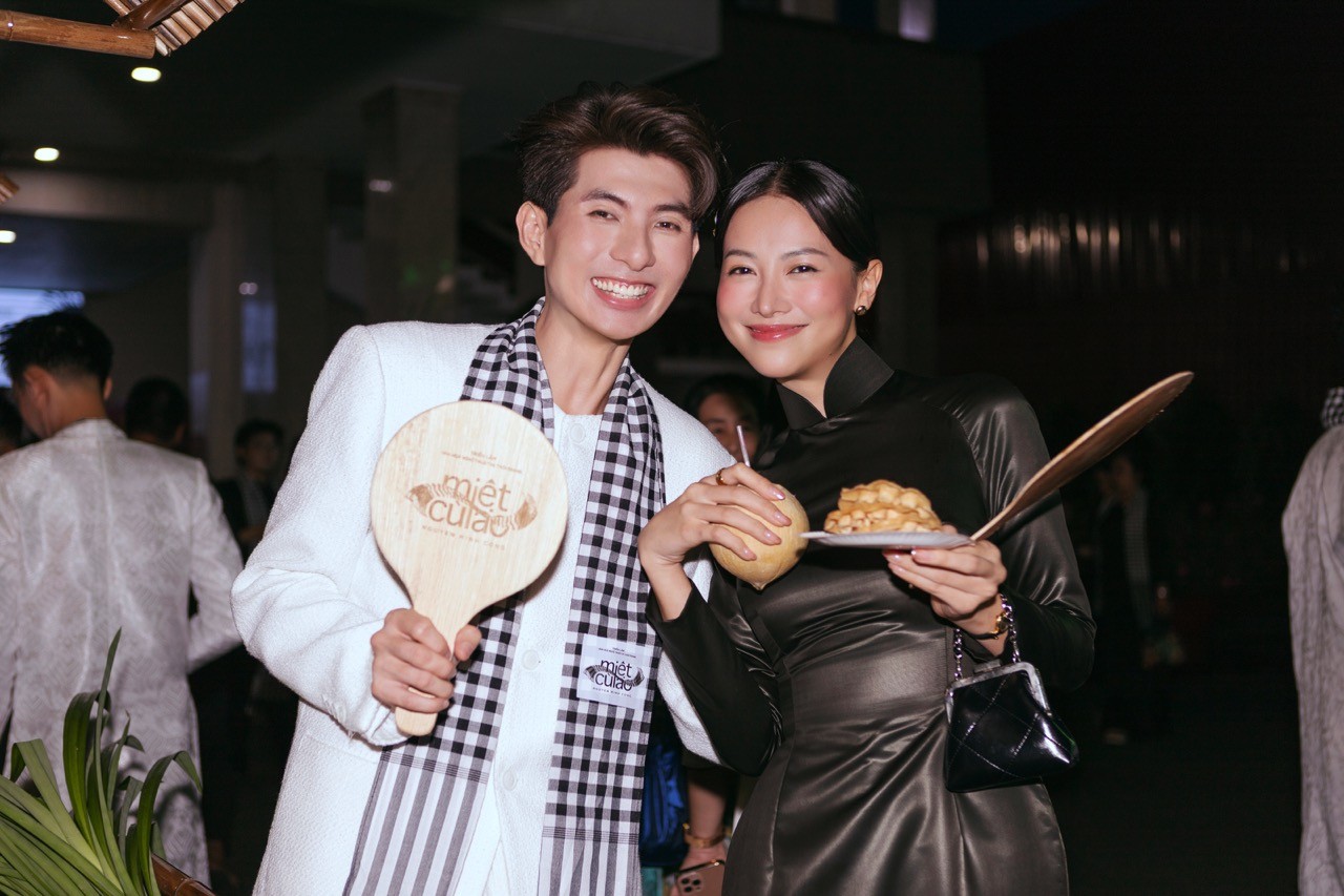 Nguyễn Minh Công và 'Miệt Cù Lao': Từ thảm đỏ hoành tráng đến triển lãm thu hút 10.000 lượt khách