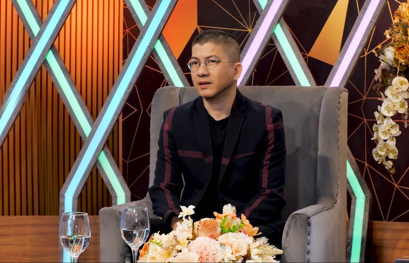 Nhạc sĩ Hoài An ấp ủ 25 năm mới phát hành album, thể hiện tấm lòng yêu nước