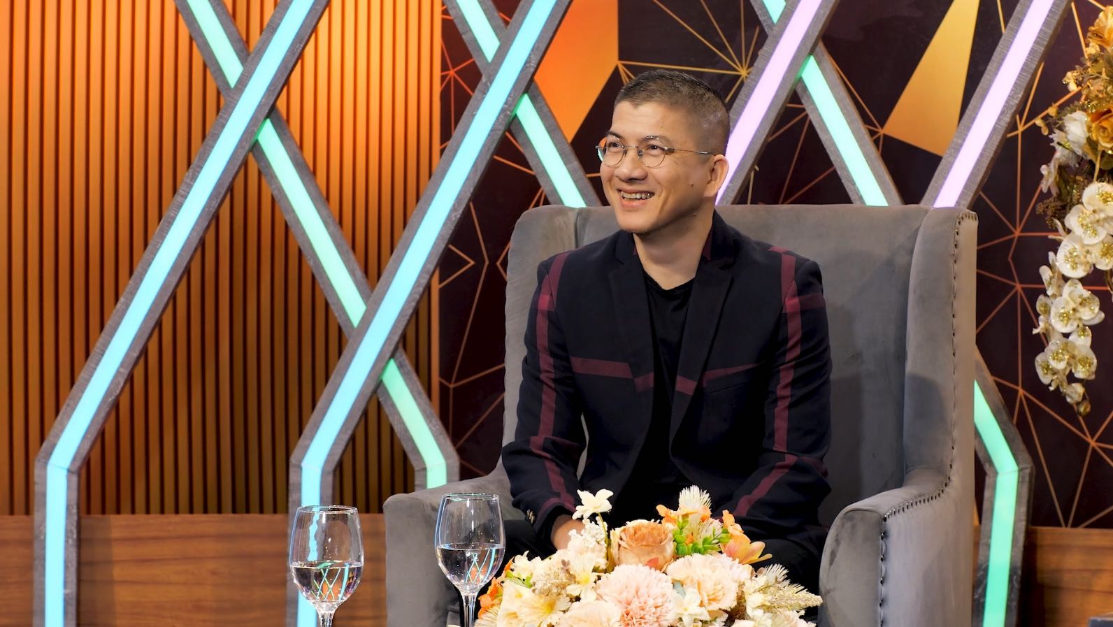 Nhạc sĩ Hoài An ấp ủ 25 năm mới phát hành album, thể hiện tấm lòng yêu nước