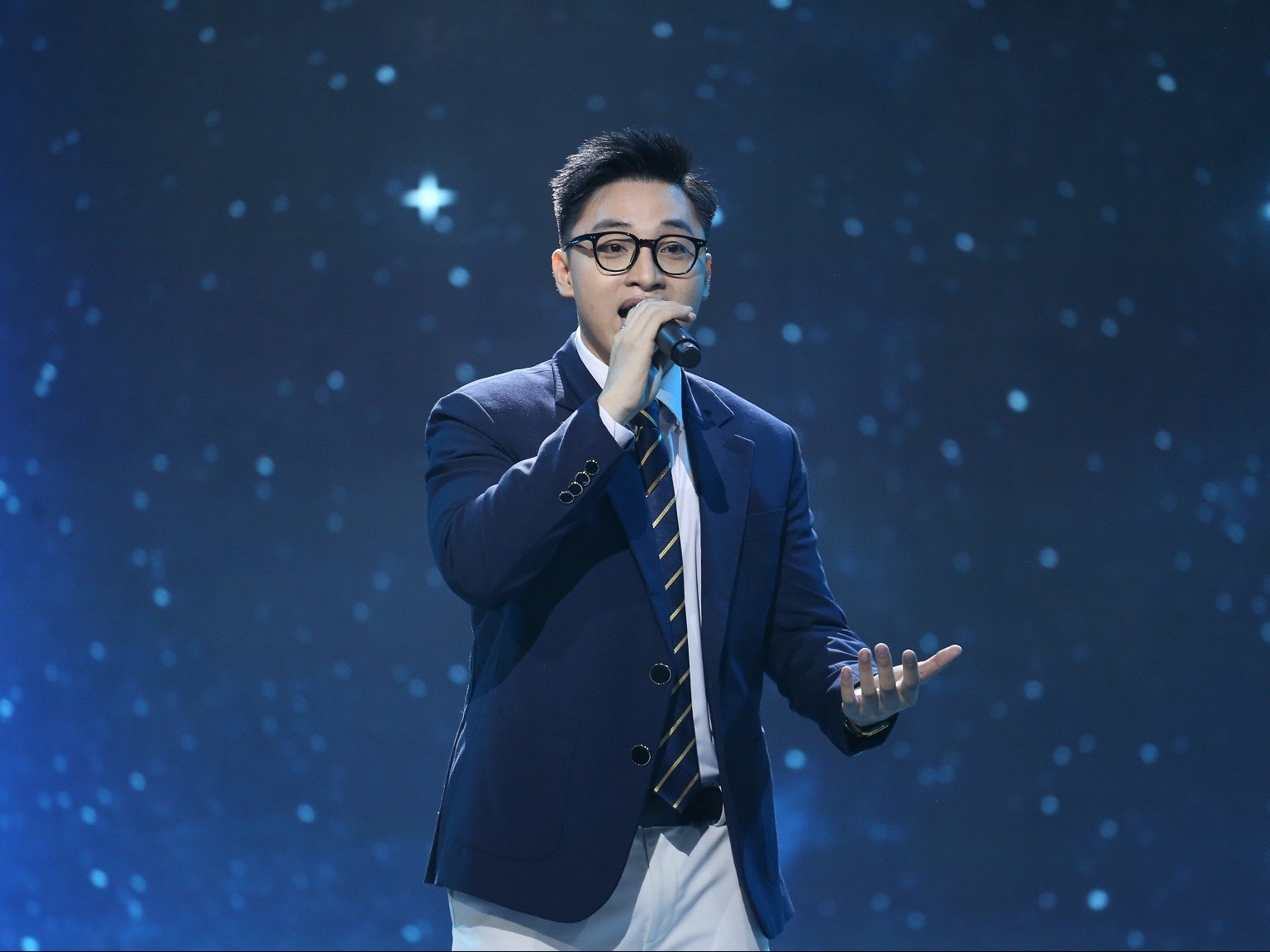 Hải Yến idol bất ngờ tìm thấy 'bản sao giọng hát' của NSND Tấn Minh tại 'Tỏa sáng ước mơ'