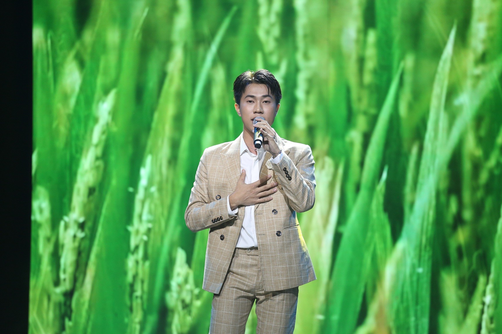 Hải Yến idol bất ngờ tìm thấy 'bản sao giọng hát' của NSND Tấn Minh tại 'Tỏa sáng ước mơ'