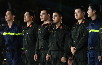 Mono khép lại hành trình 3 tháng quả cảm: Từ sợ hãi đến bản lĩnh người chiến sĩ