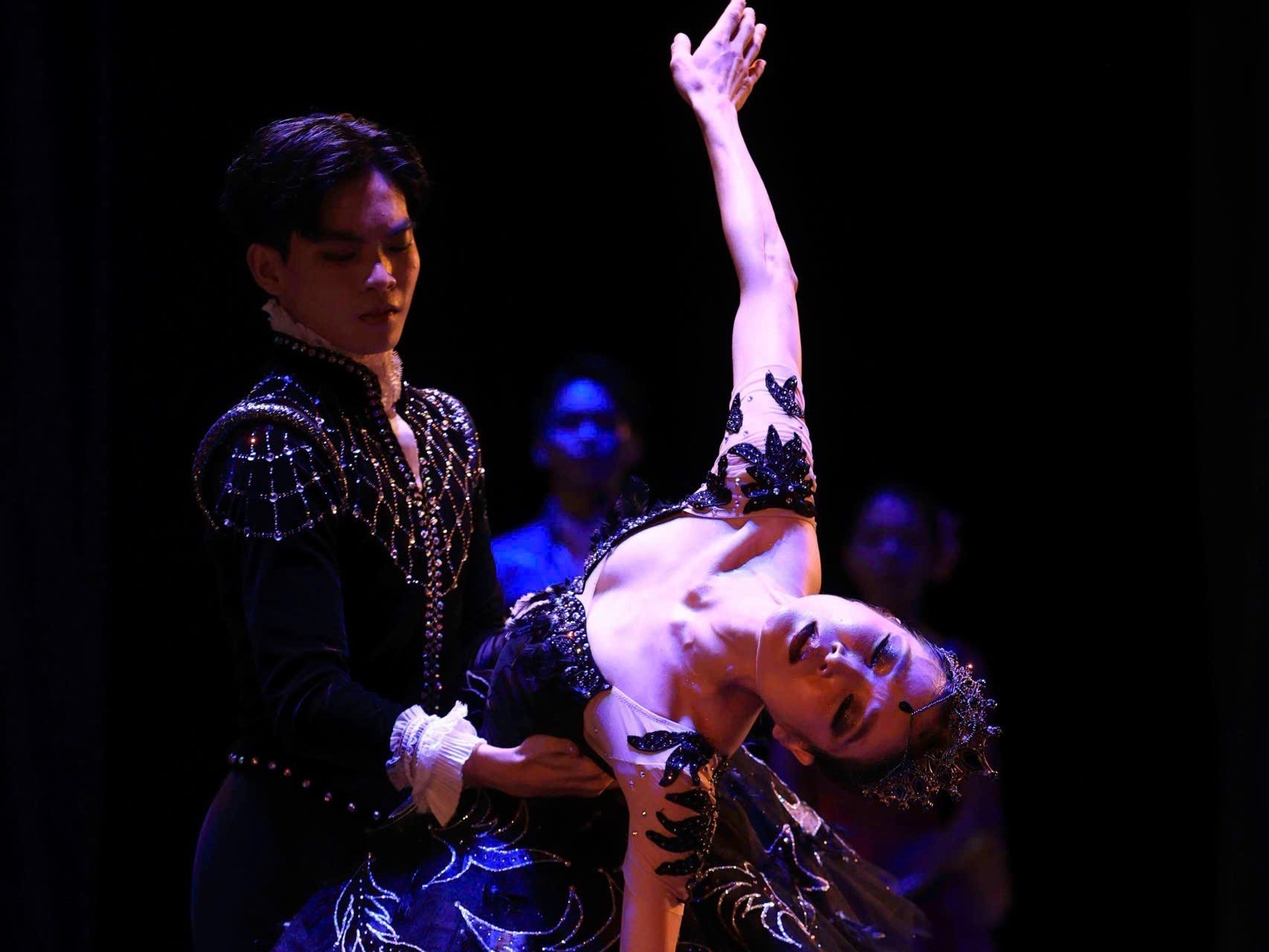 Tái diễn vở Ballet 'Hồ Thiên Nga' chỉ mới sau lần đầu ra mắt chưa đầy 1 tháng