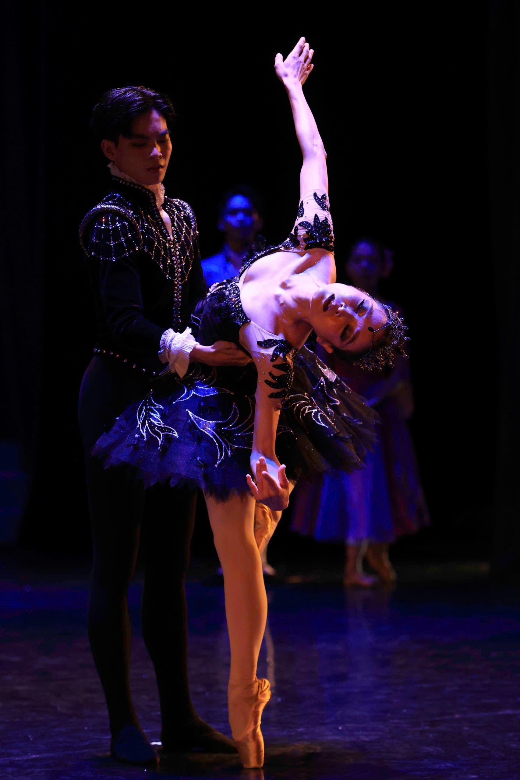 Tái diễn vở Ballet 'Hồ Thiên Nga' chỉ mới sau lần đầu ra mắt chưa đầy 1 tháng