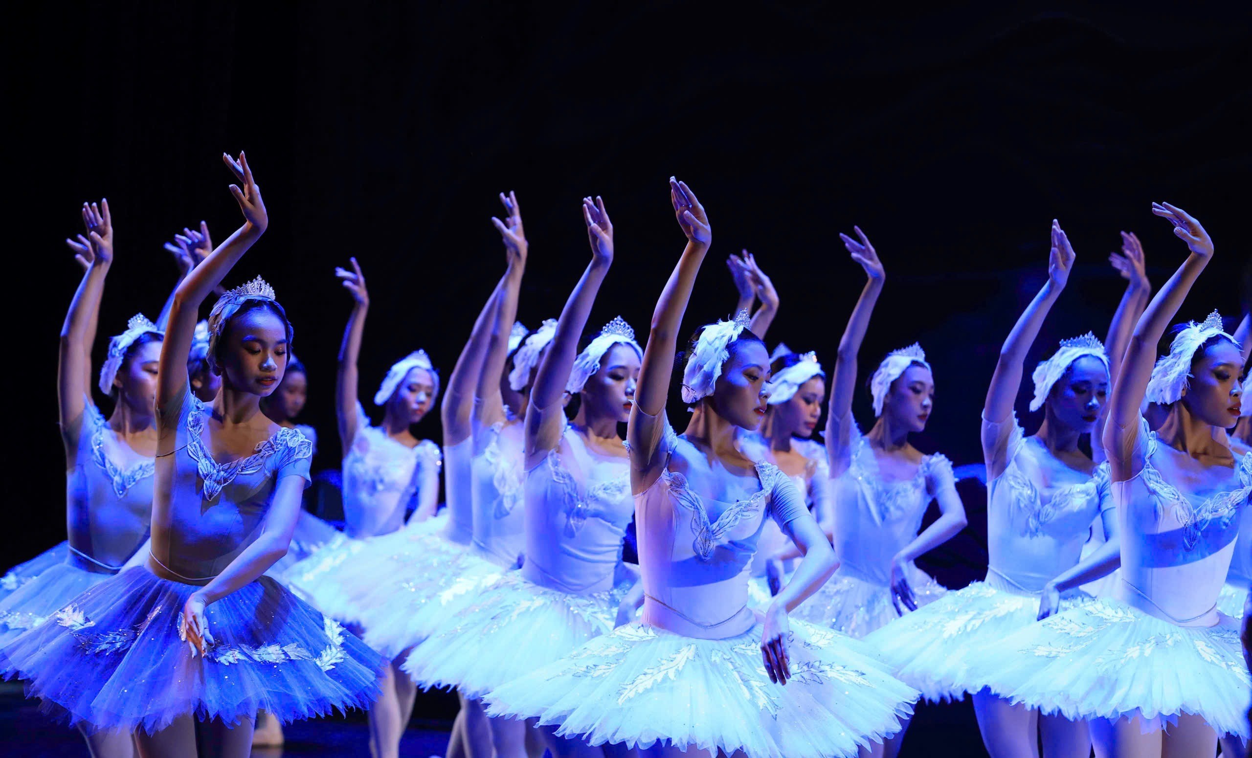 Tái diễn vở Ballet 'Hồ Thiên Nga' chỉ mới sau lần đầu ra mắt chưa đầy 1 tháng