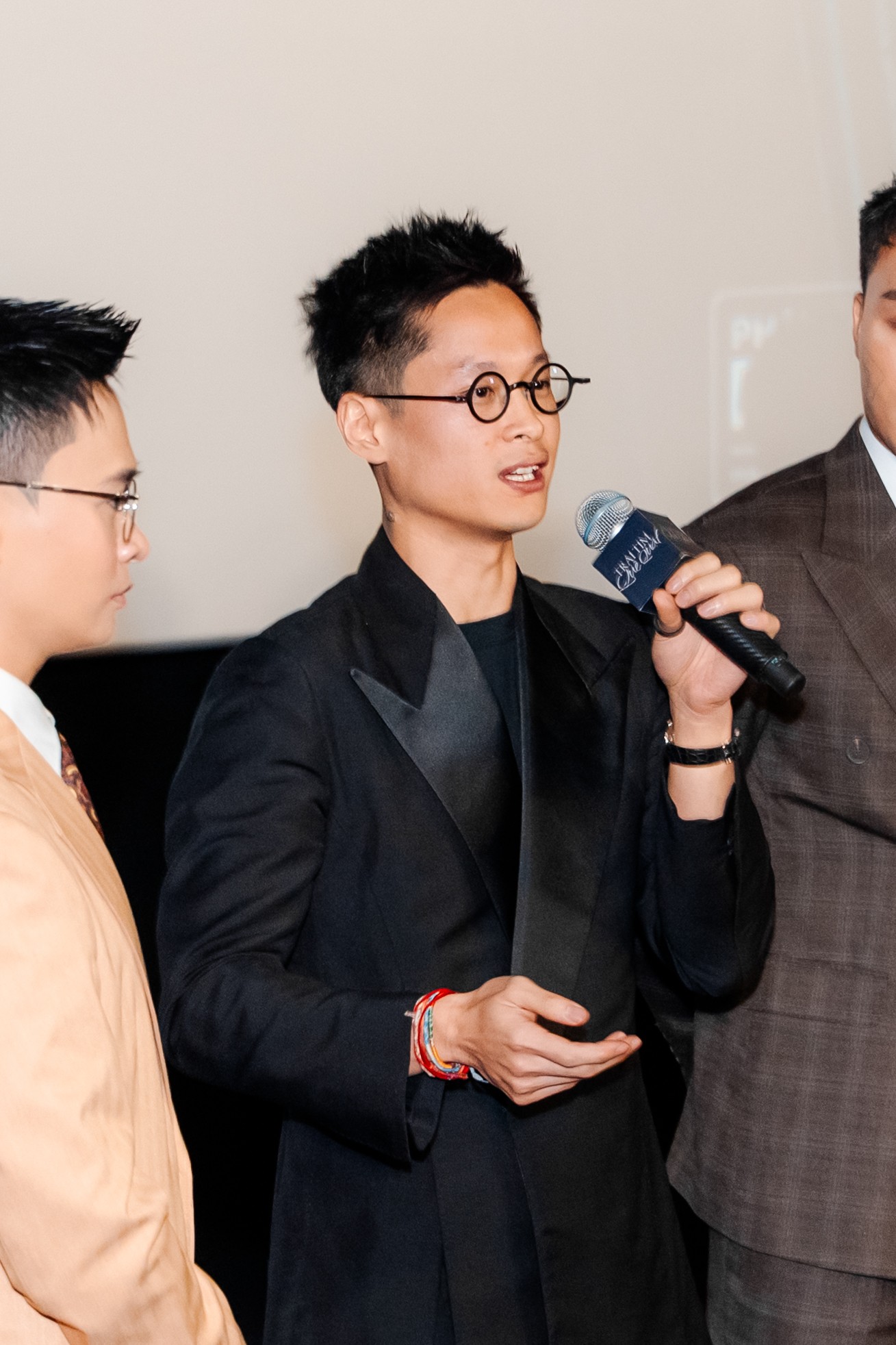 'Trái tim què quặt': Hành trình soi chiếu những góc khuất trong tâm hồn con người