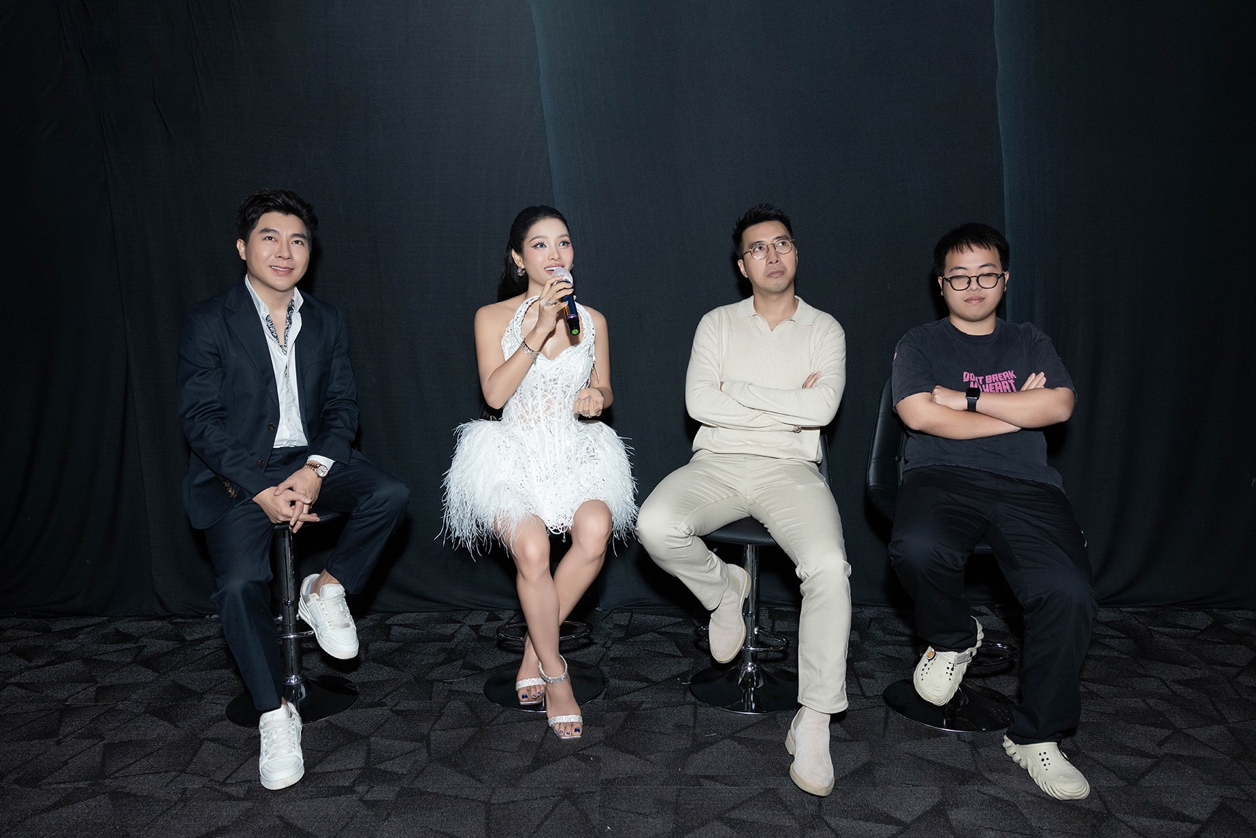 Phương Trinh Jolie ra mắt MV 'Sứ thần mùa đông', khẳng định trở lại âm nhạc và phim ảnh