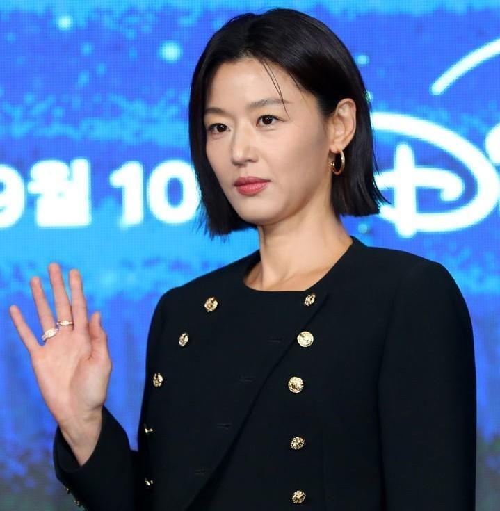 Jun Ji Hyun rút khỏi dự án hợp tác cùng Lee Byung Hun