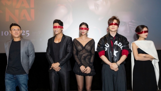 ‘Bịt mắt bắt nai’ nhận loạt lời chê, đạo diễn Hoàng Thơ phản ứng như thế nào?