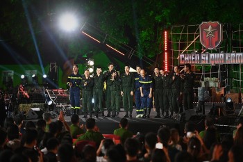 Nghệ sĩ Tiến Luật kể kỷ niệm khó quên ở 'Chiến sĩ quả cảm'