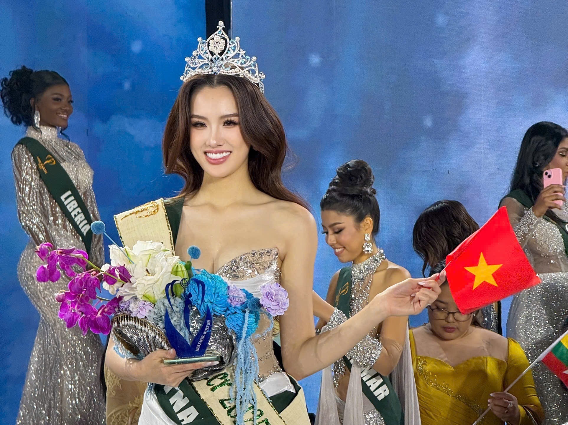 Trịnh Mỹ Anh đạt danh hiệu Miss Earth Water tại 'Miss Earth 2025'