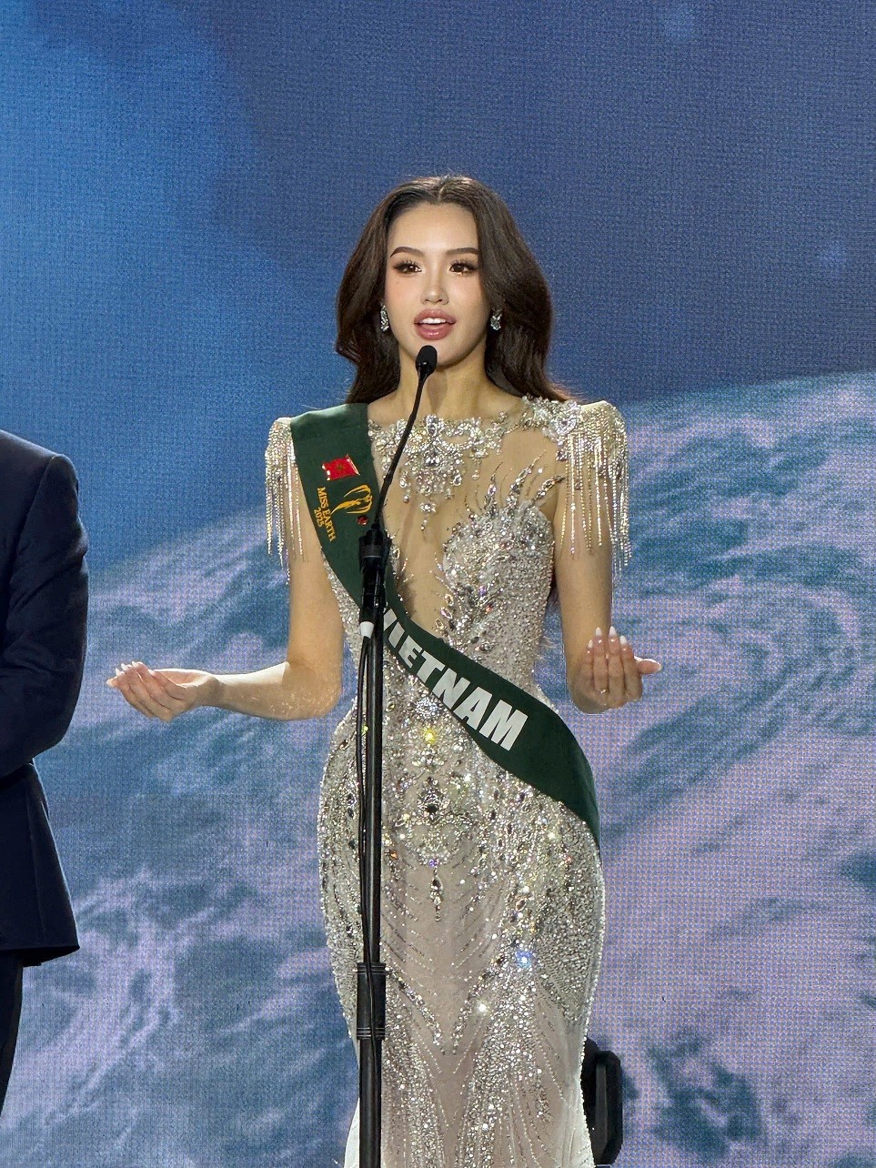 Trịnh Mỹ Anh đạt danh hiệu Miss Earth Water tại 'Miss Earth 2025'