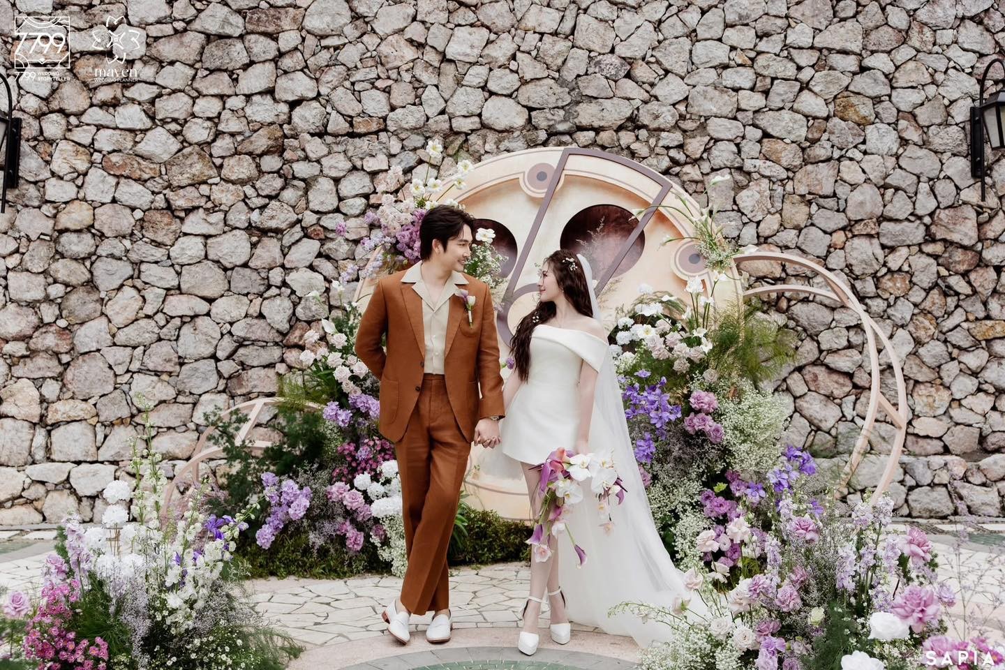 Đám cưới Đình Tú - Ngọc Huyền: Cặp đôi 'Phim giờ vàng' chính thức về chung một nhà