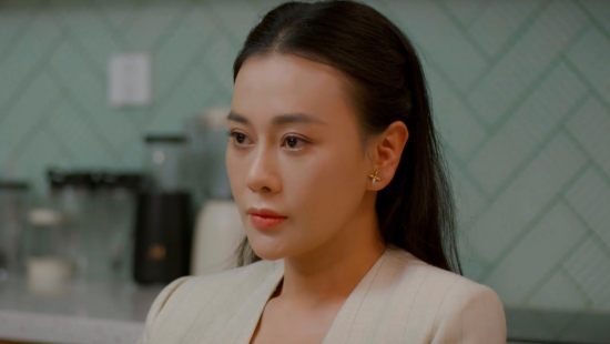 Phân cảnh Phương Oanh dạy dỗ tiểu tam trong 'Gió ngang khoảng trời xanh' nhận 'cơn mưa' lời khen