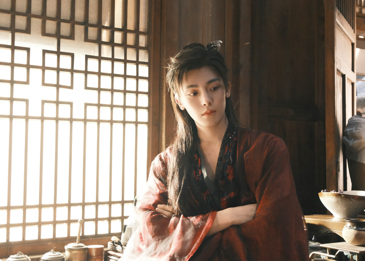 Sau 'Nhập Thanh Vân', Hầu Minh Hạo thu hút lượng fan đông đảo