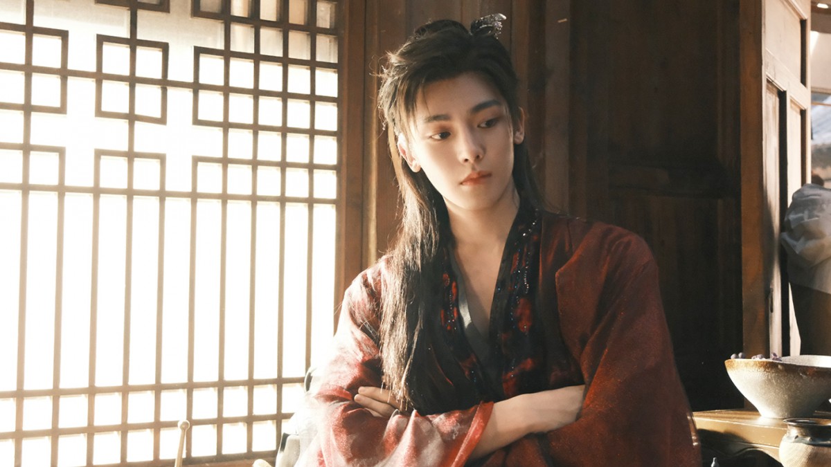 Sau 'Nhập Thanh Vân', Hầu Minh Hạo thu hút lượng fan đông đảo