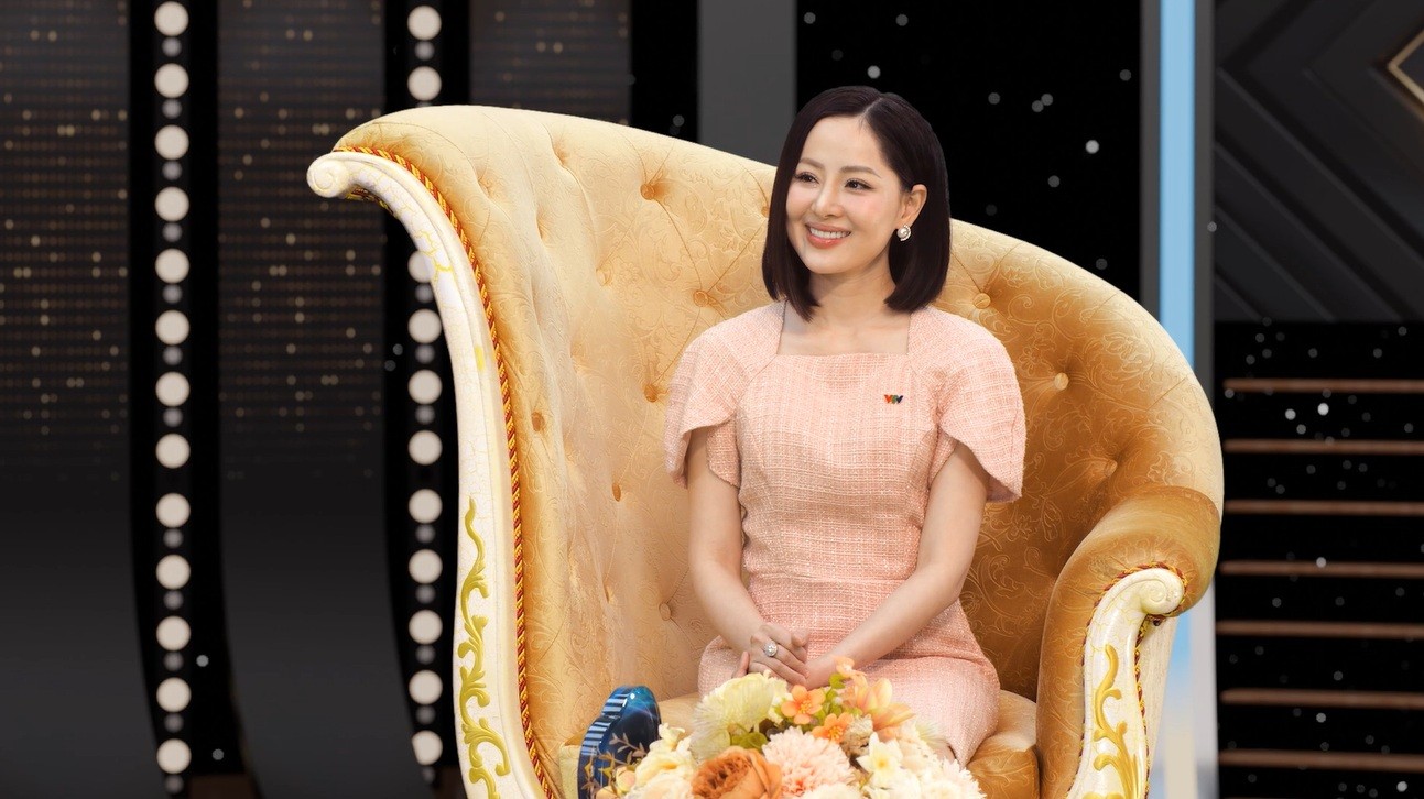 'Kỷ niệm thanh xuân': Cha Nguyễn Phi Hùng khóc khi nghe con trai hát 'Điểm tựa đời con'