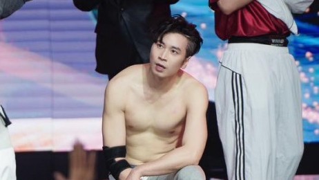 Tình trạng đáng lo của Karik tại 'Anh Trai Say Hi'