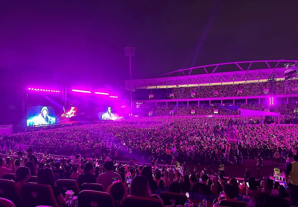 G-Dragon tạo cơn địa chấn với hai đêm 'Übermensch' tại Việt Nam – Lập hàng loạt kỷ lục mới cho nghệ sĩ solo K-pop