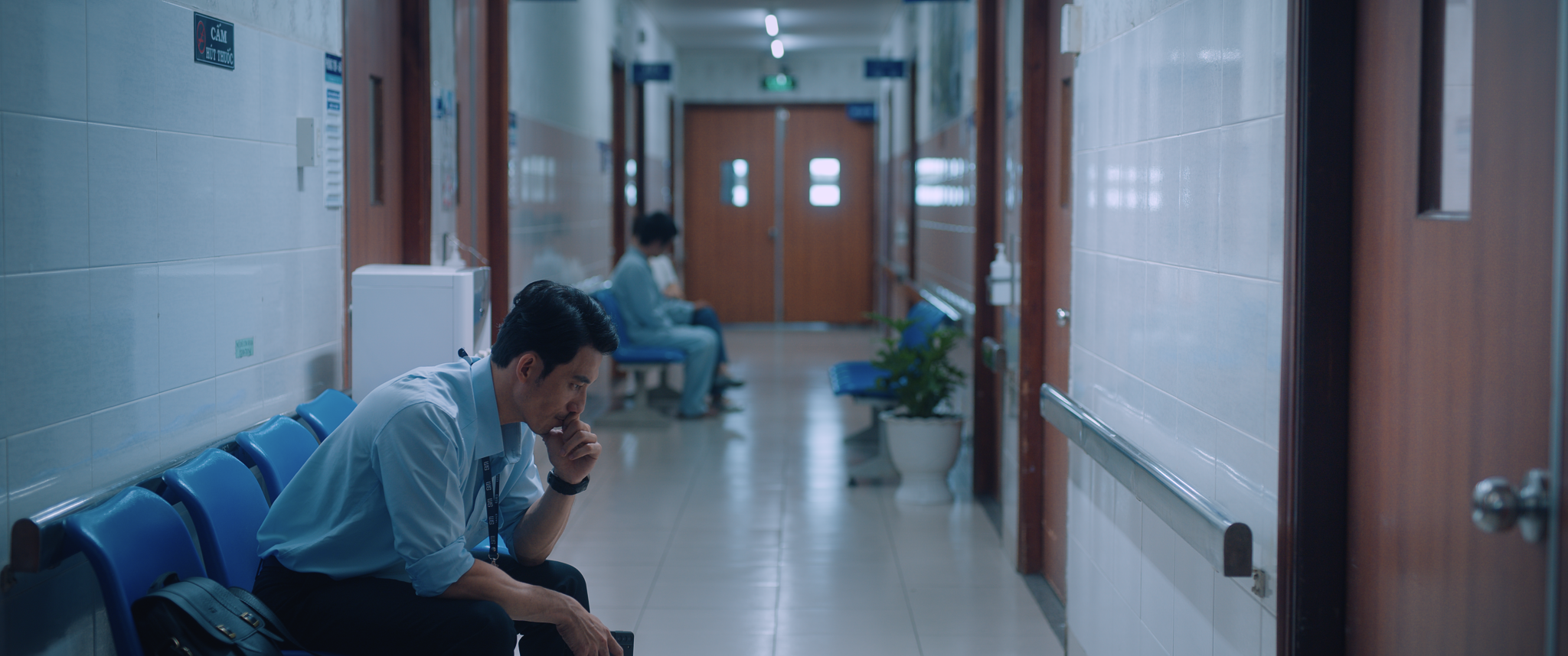 'Bẫy tiền' hé lộ cách thức lừa đảo tiền tỷ qua điện thoại - 'Mồ chôn sống' của những kẻ tham gia?