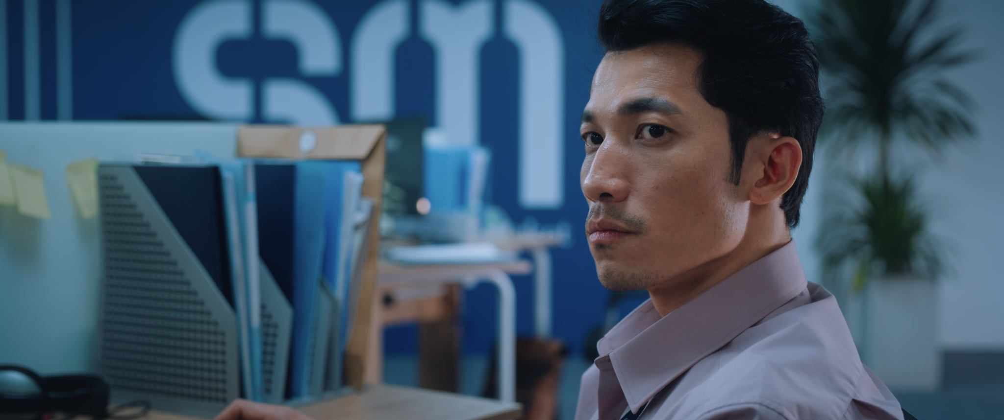 'Bẫy tiền' hé lộ cách thức lừa đảo tiền tỷ qua điện thoại - 'Mồ chôn sống' của những kẻ tham gia?