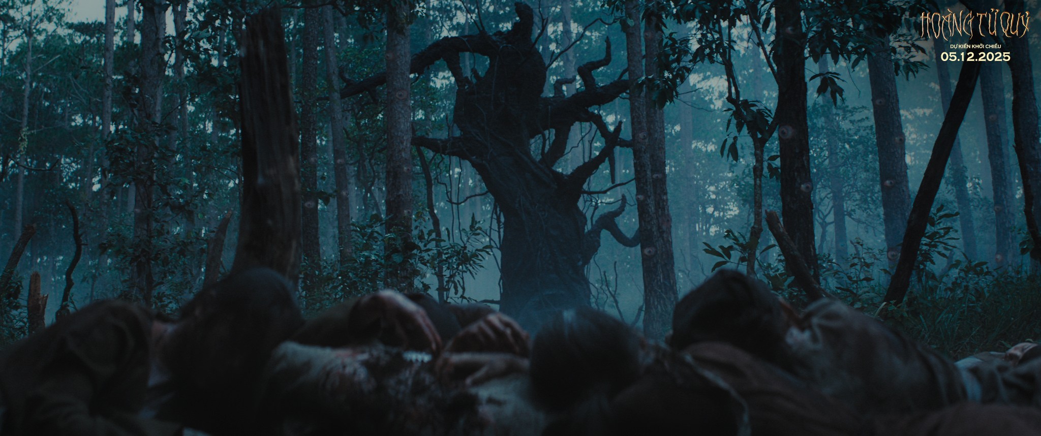 Hậu trường đại cảnh 'Hoàng tử quỷ': Lương Thế Thành khoe hình thể vạm vỡ, đấu vật trước hàng trăm diễn viên quần chúng