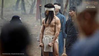 Hậu trường đại cảnh 'Hoàng tử quỷ': Lương Thế Thành khoe hình thể vạm vỡ, đấu vật trước hàng trăm diễn viên quần chúng