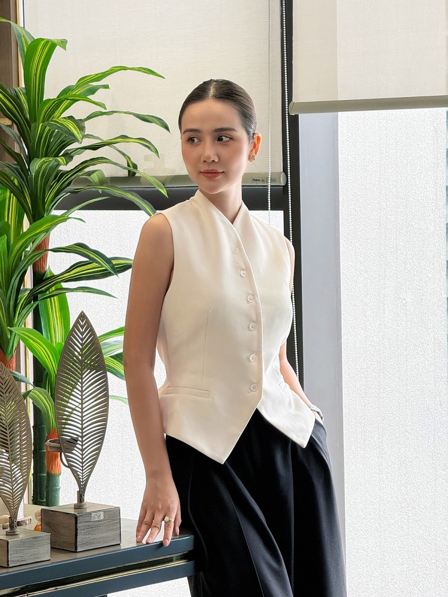 Huyền Lizzie: Biết ơn sau mỗi vai diễn lại tiến bộ hơn!