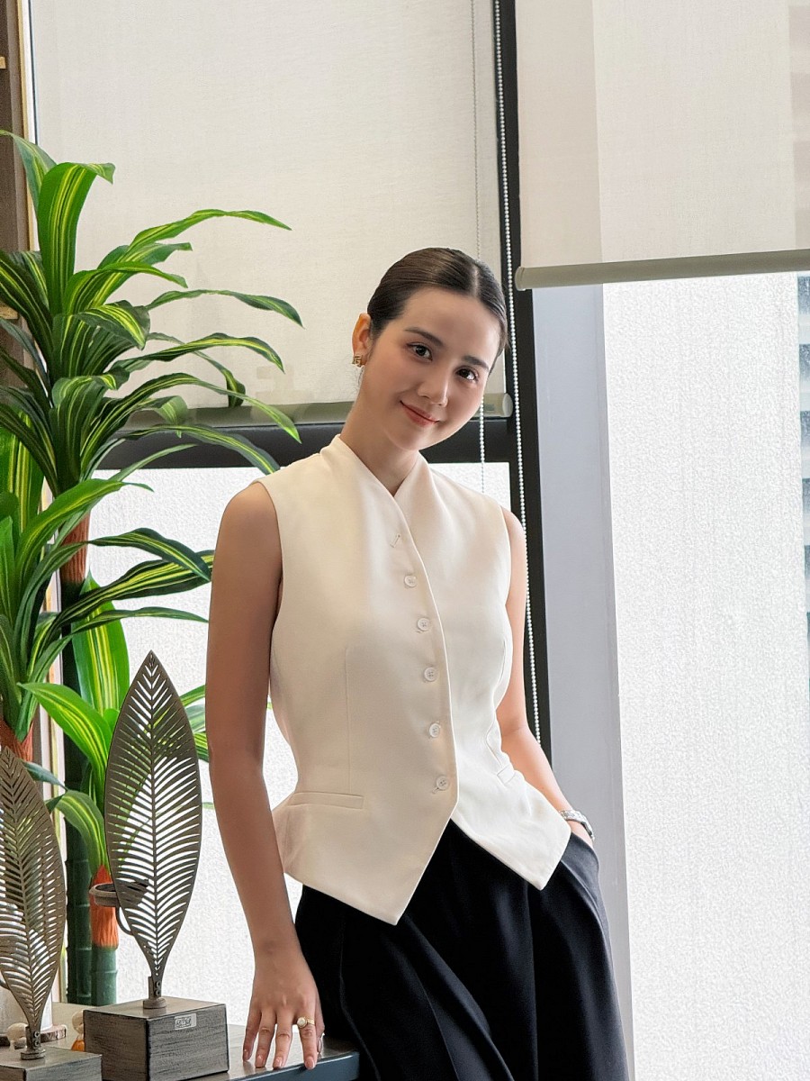 Huyền Lizzie: Biết ơn sau mỗi vai diễn lại tiến bộ hơn!