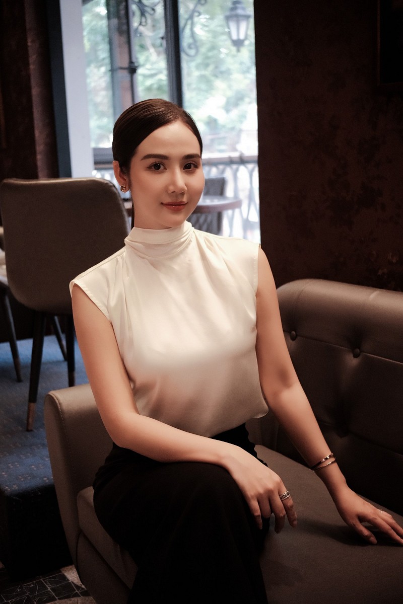 Huyền Lizzie: Biết ơn sau mỗi vai diễn lại tiến bộ hơn!