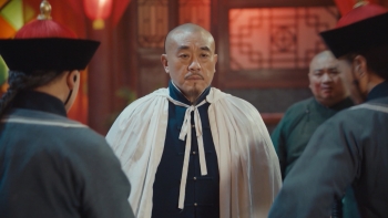 'Lưu Công kỳ án': Vương Vũ Tranh chinh phục khán giả bằng nét diễn trung trực, duyên dáng