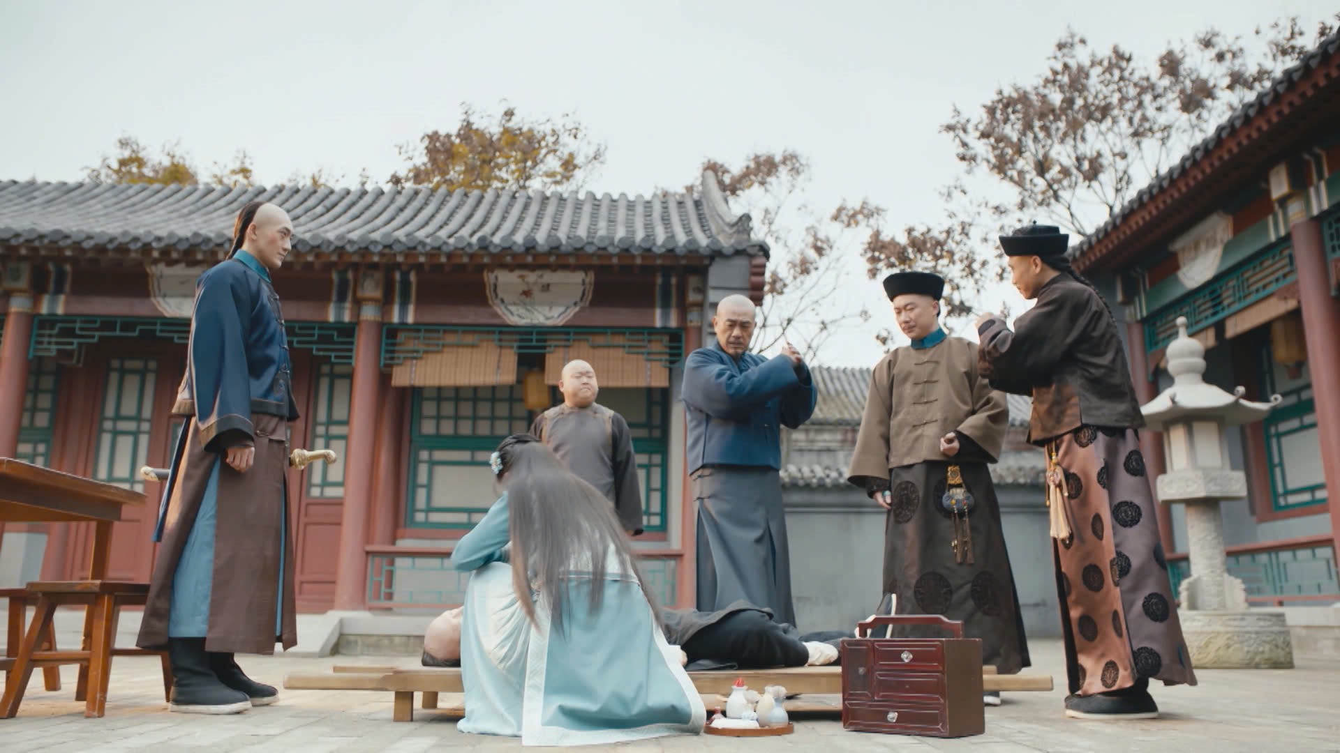 'Lưu Công kỳ án': Vương Vũ Tranh chinh phục khán giả bằng nét diễn trung trực, duyên dáng