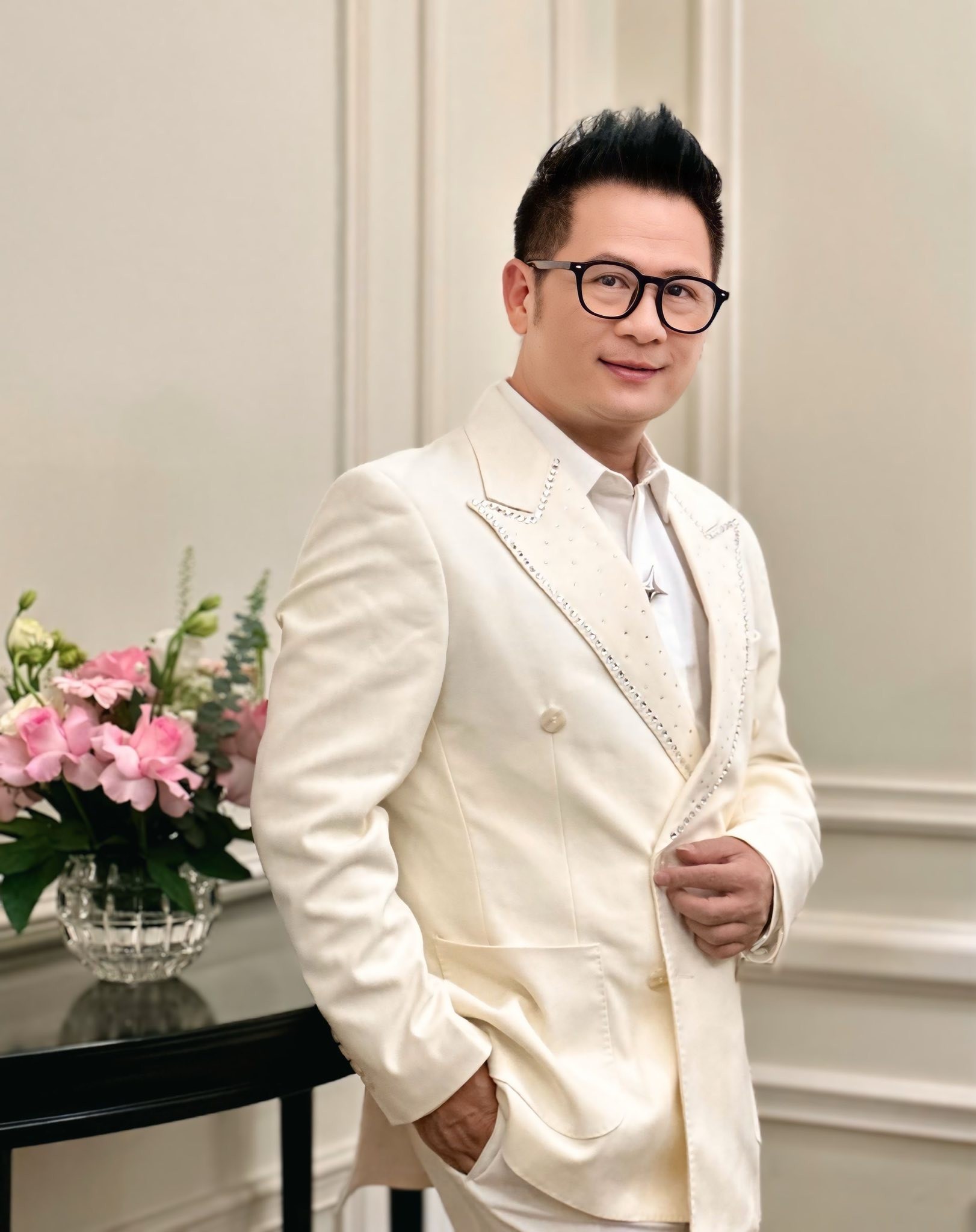 Bằng Kiều gây bão dư luận khi phát ngôn 'chấp một mắt' về chuyên môn với G-Dragon