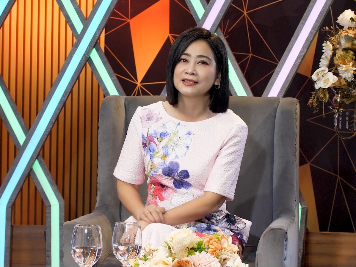 NSƯT Tuyết Thu từng bị mẹ cấm theo cải lương vì sợ con gái khổ