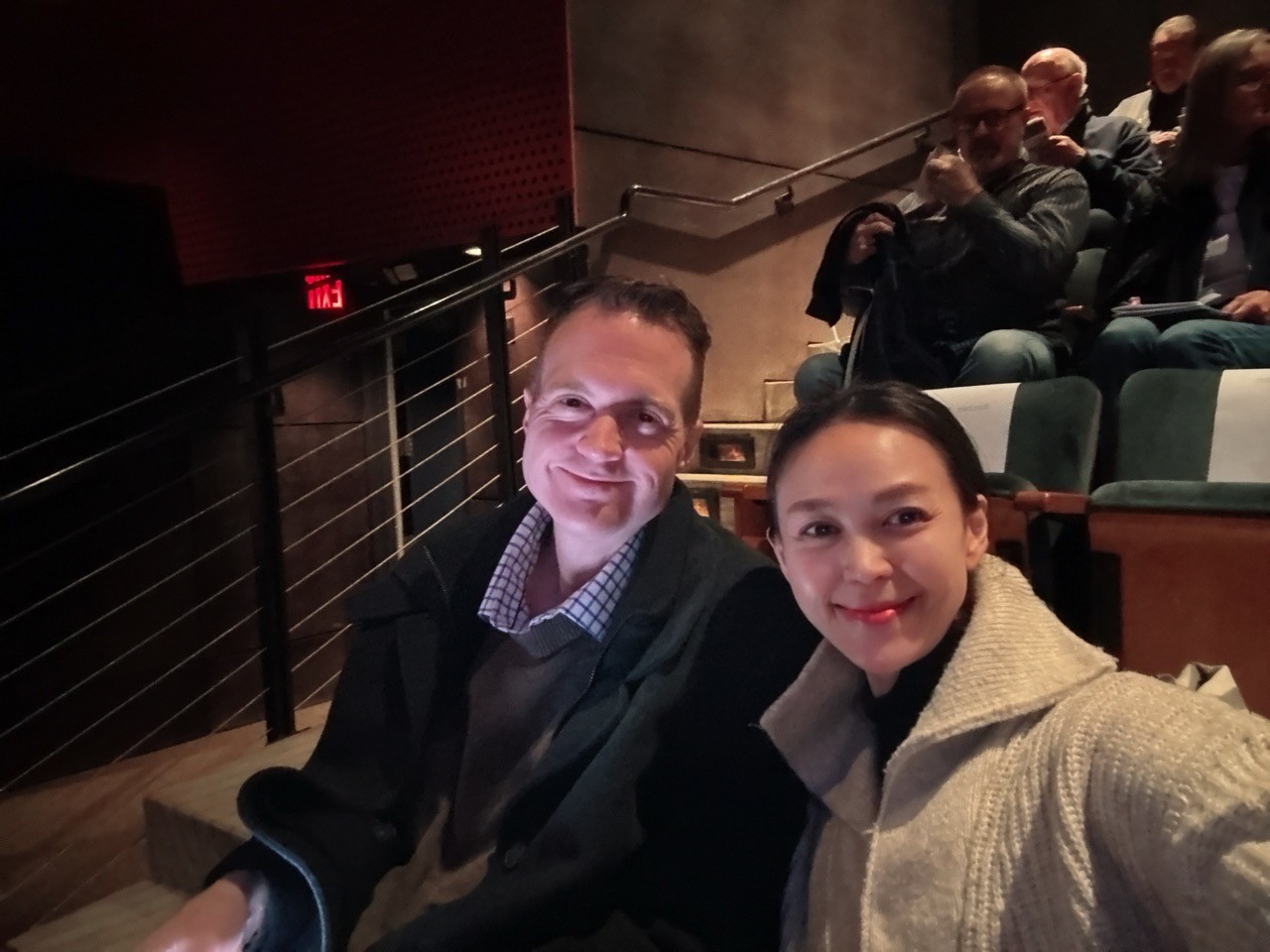 Ngọc Nga hạnh phúc cùng ông xã sang thăm hai con học nghệ thuật ở Michigan