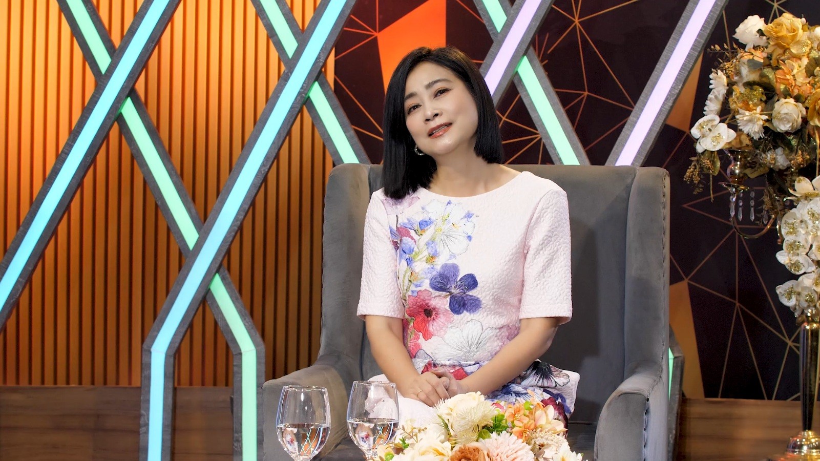 NSƯT Tuyết Thu từng bị mẹ cấm theo cải lương vì sợ con gái khổ