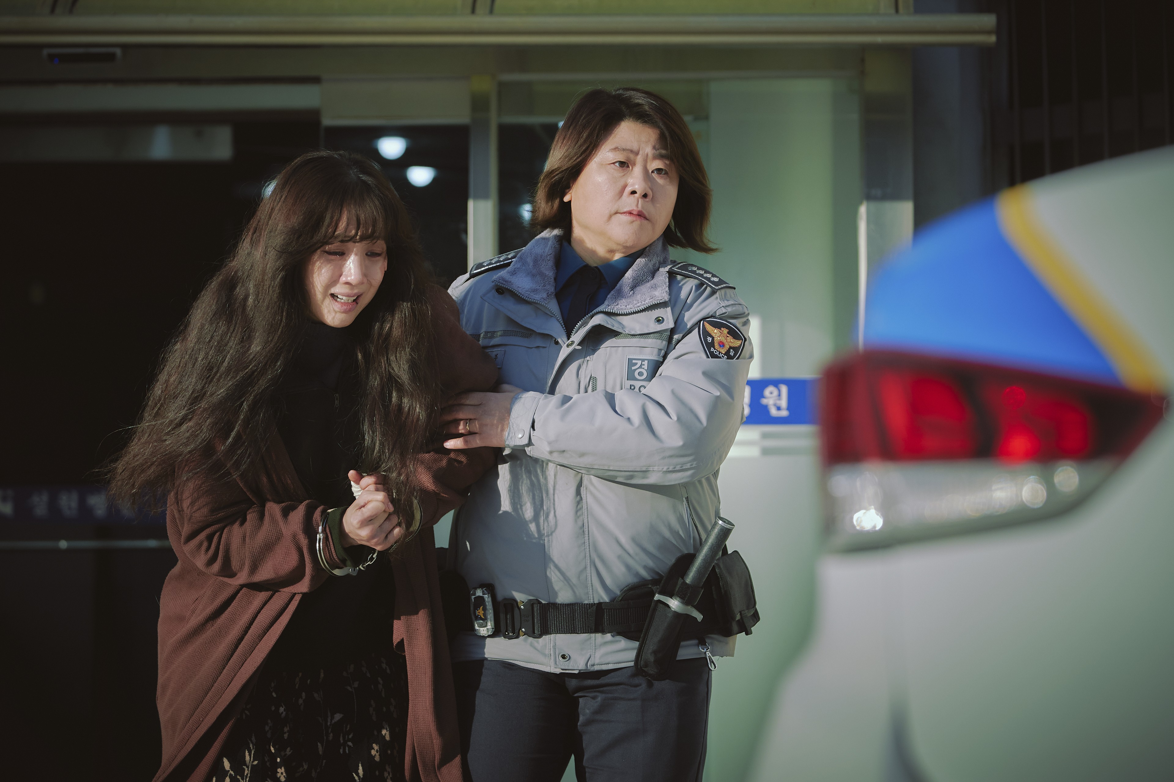 Siêu phẩm tâm lý, giật gân Hàn Quốc 'Không Bông Tuyết nào trong sạch' nhận cơn mưa lời khen từ quốc tế