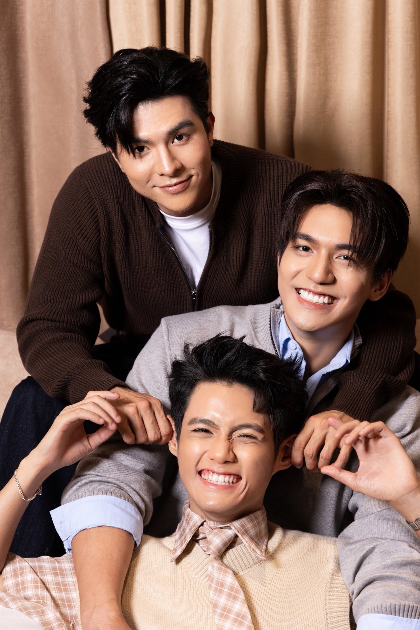 Đình Khang vụt sáng sau 'Mưa đỏ', nỗ lực thoát khỏi hình tượng hài hước