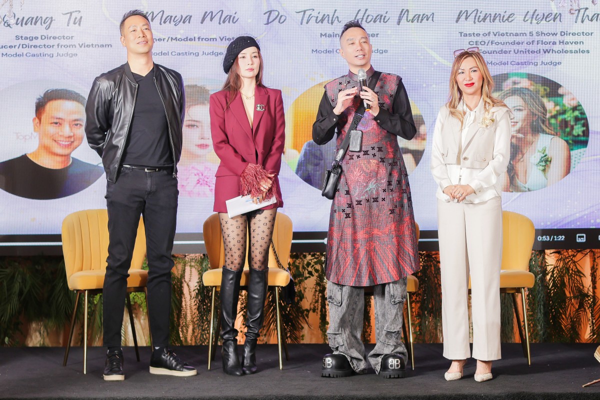 Siêu mẫu Mỹ Element trình diễn áo dài trong show 'Tứ Bình Hoa Lụa' của NTK Đỗ Trịnh Hoài Nam tại California