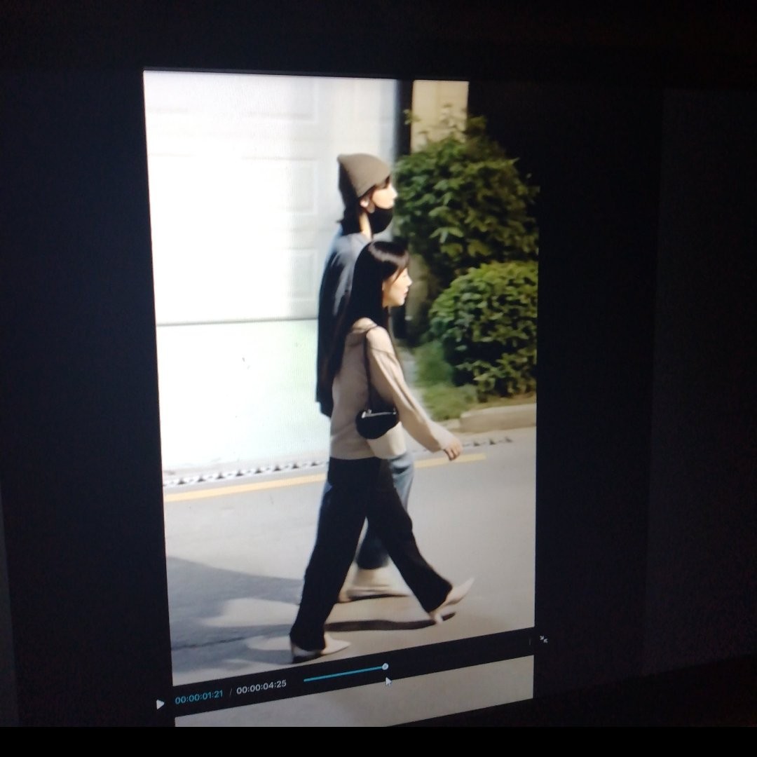 Tổng hợp những tin đồn hẹn hò của Jungkook (BTS)