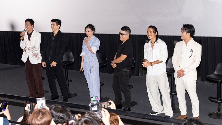 Đạo diễn Dương Minh Chiến: Tôi luôn cố gắng khích lệ dàn diễn viên cho khung hình hành động hiệu quả nhất