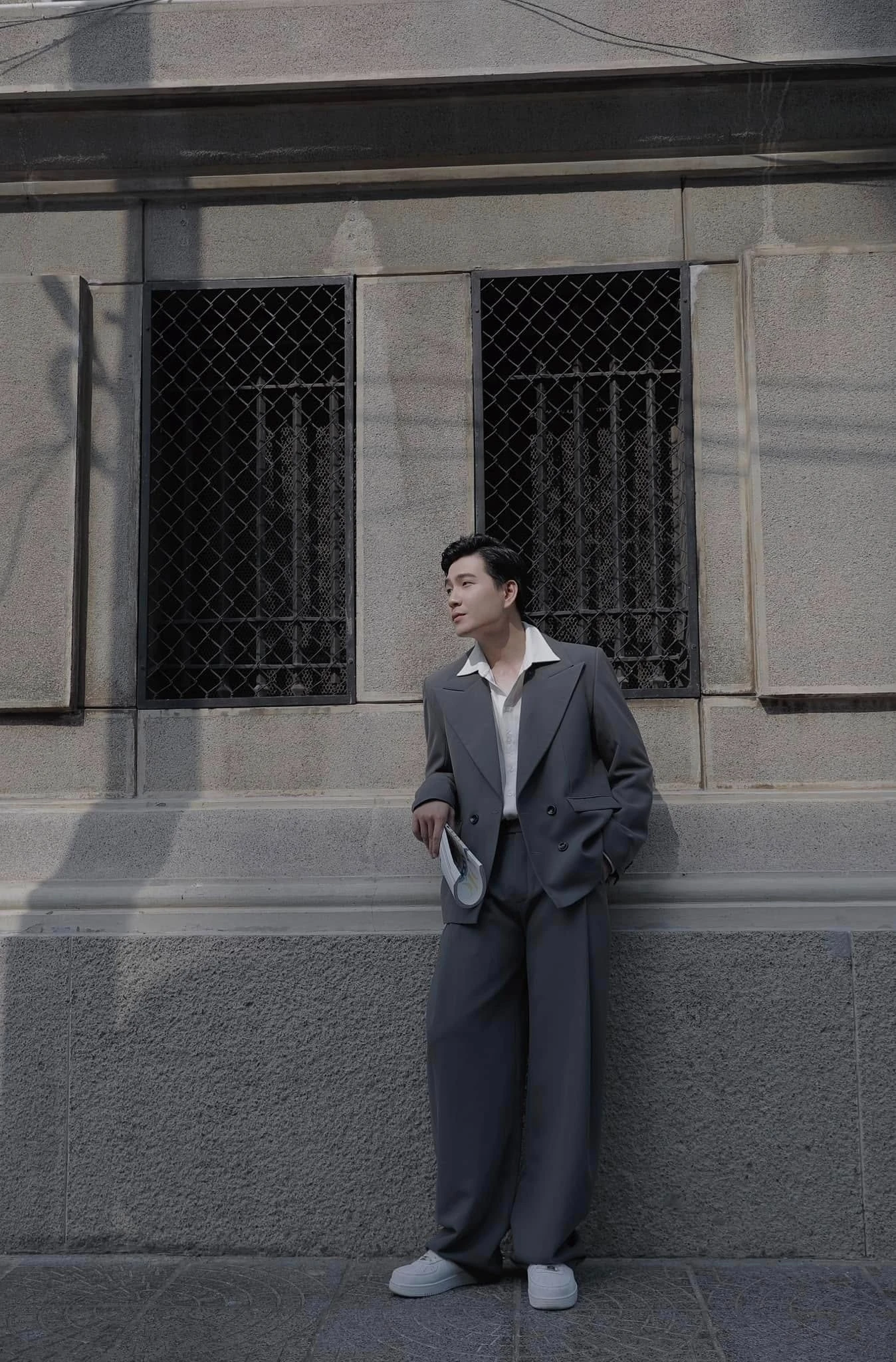 'Tổng Tài' Lê Hải trong 'Cách em 1 milimet' chiếm trọn Spotlight